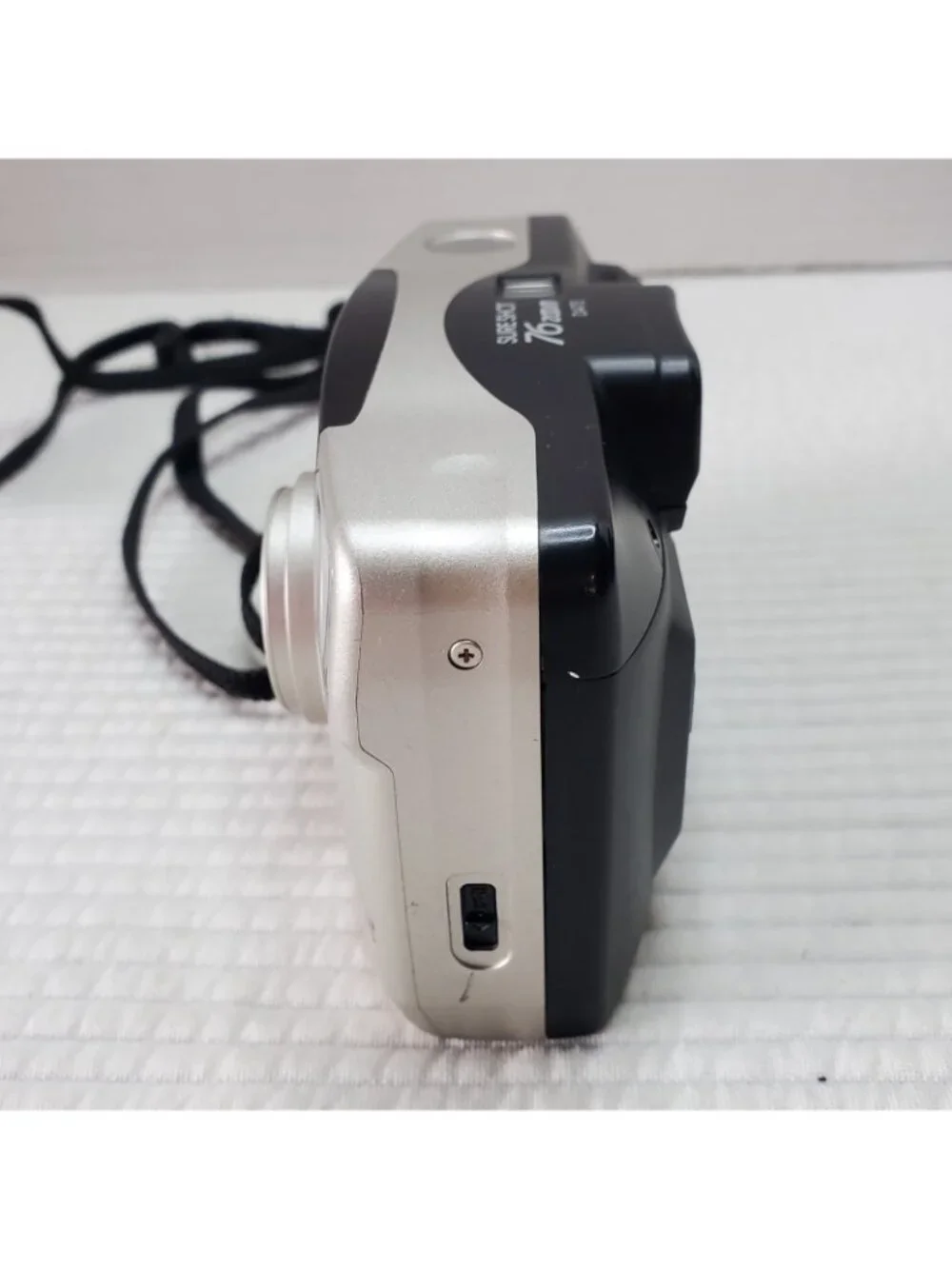 Canon Sure Shot Film Camera 76 Zoom Date Flash Manual Lowepro Case Strap - Picture 8 of 14